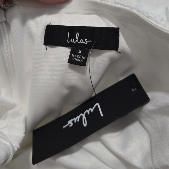 🎀$20 SALE🎀NWT Lulu's Elevated Sensation White 3D Floral Embroidered Midi Dress - Picture 6 of 8